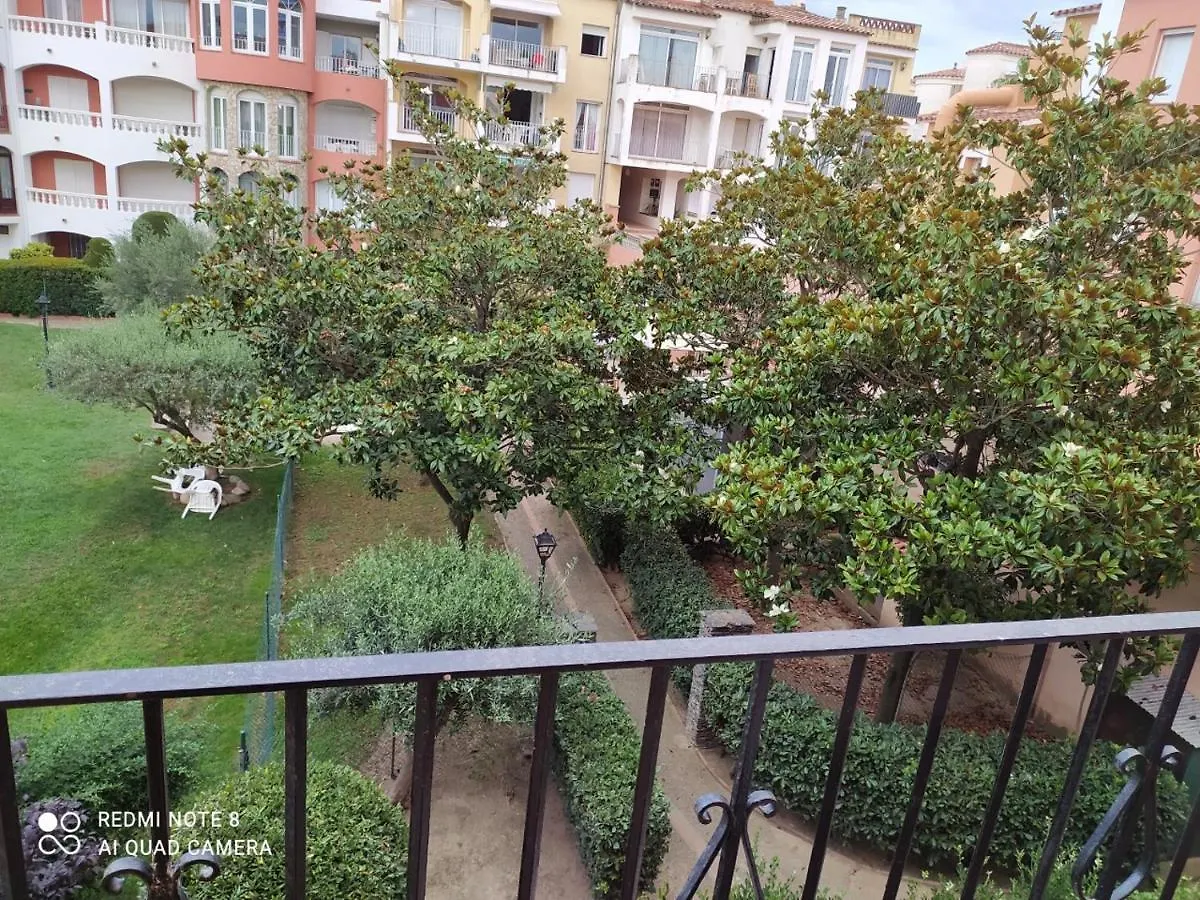 Bonito apartamento muy cerca de la playa Apartamento Ampuriabrava