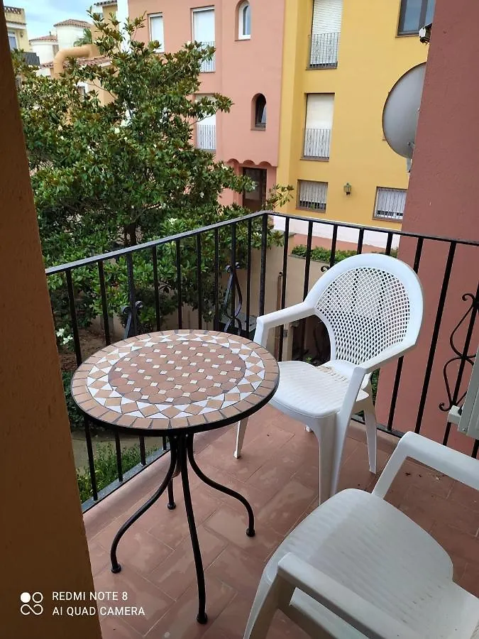 Bonito apartamento muy cerca de la playa Apartamento Ampuriabrava 0*,  España
