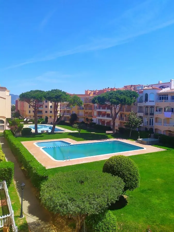 Bonito apartamento muy cerca de la playa Apartamento Ampuriabrava