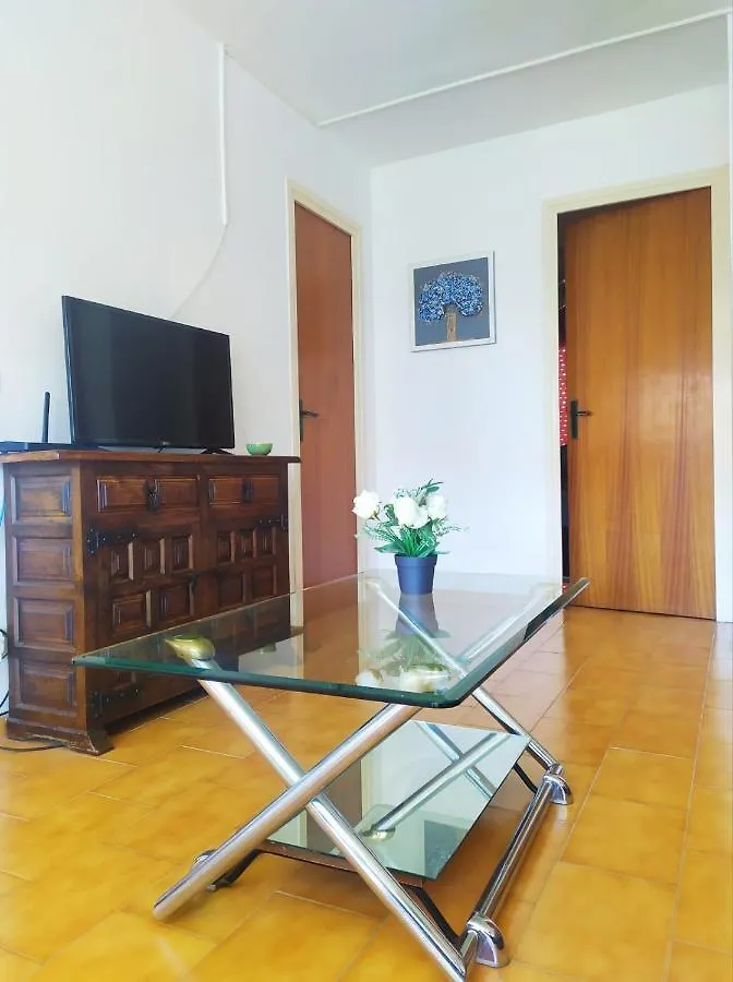 Bonito apartamento muy cerca de la playa Apartamento Ampuriabrava