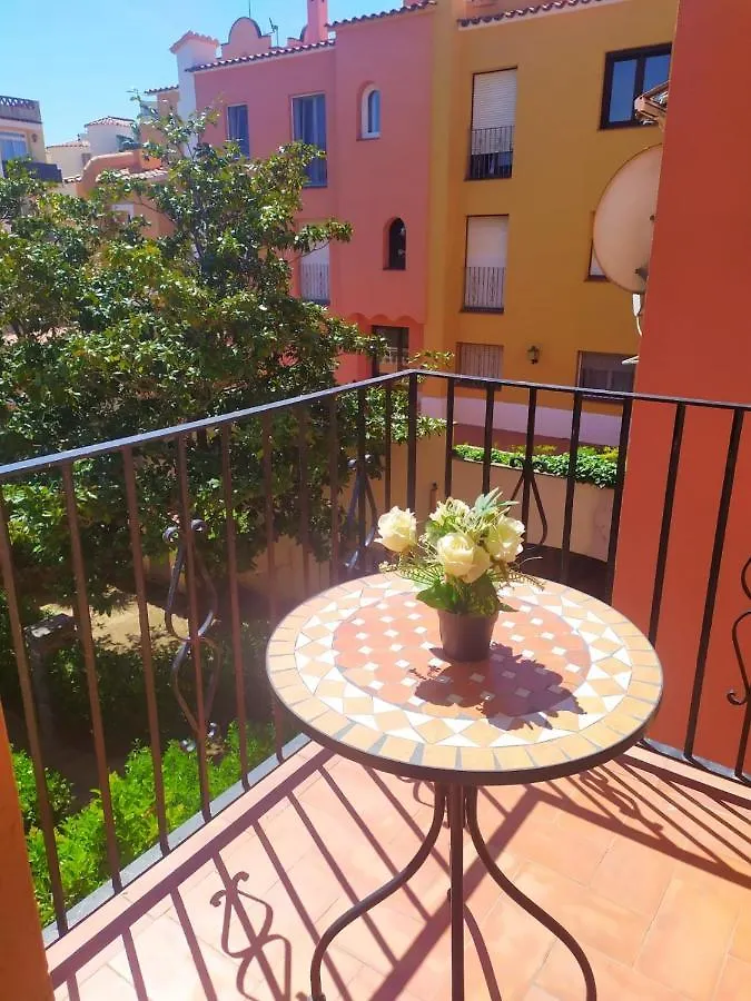 Bonito apartamento muy cerca de la playa Apartamento Ampuriabrava
